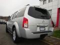 Silver Lightning Metallic - Pathfinder LE 4x4 Photo No. 8