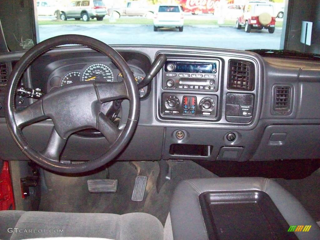 2003 Silverado 1500 LS Extended Cab - Victory Red / Dark Charcoal photo #14