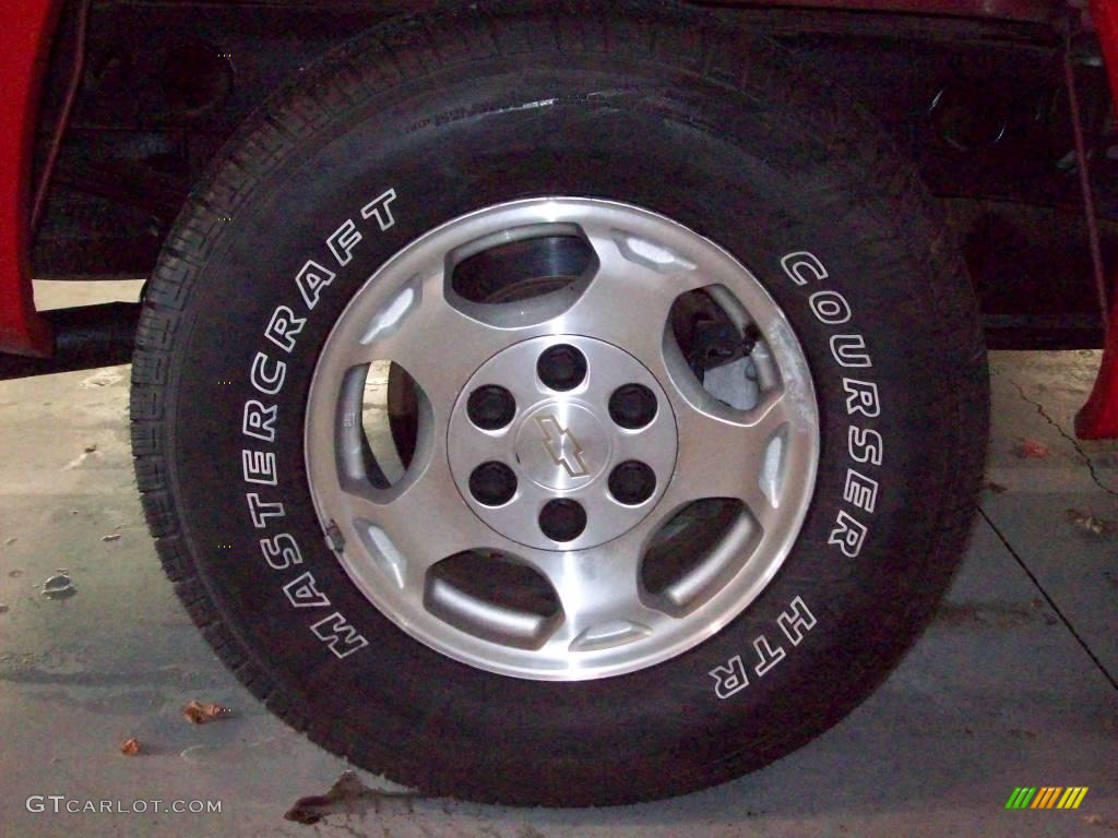 2003 Silverado 1500 LS Extended Cab - Victory Red / Dark Charcoal photo #17