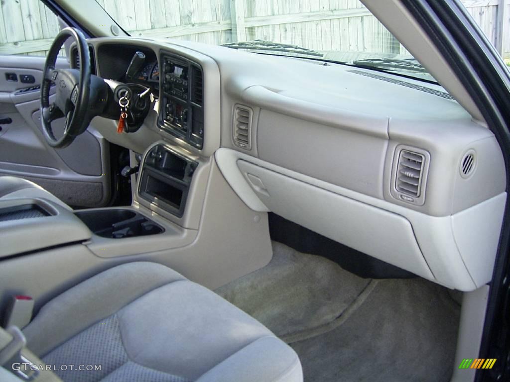 2005 Tahoe LS - Black / Tan/Neutral photo #15