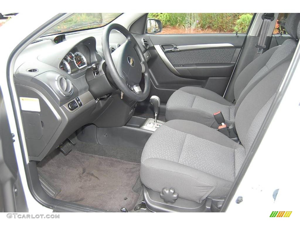 2008 Aveo LT Sedan - Summit White / Charcoal photo #4