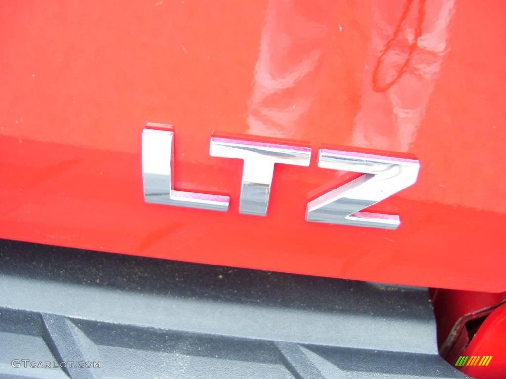 2007 Silverado 1500 LTZ Extended Cab 4x4 - Victory Red / Ebony Black photo #11