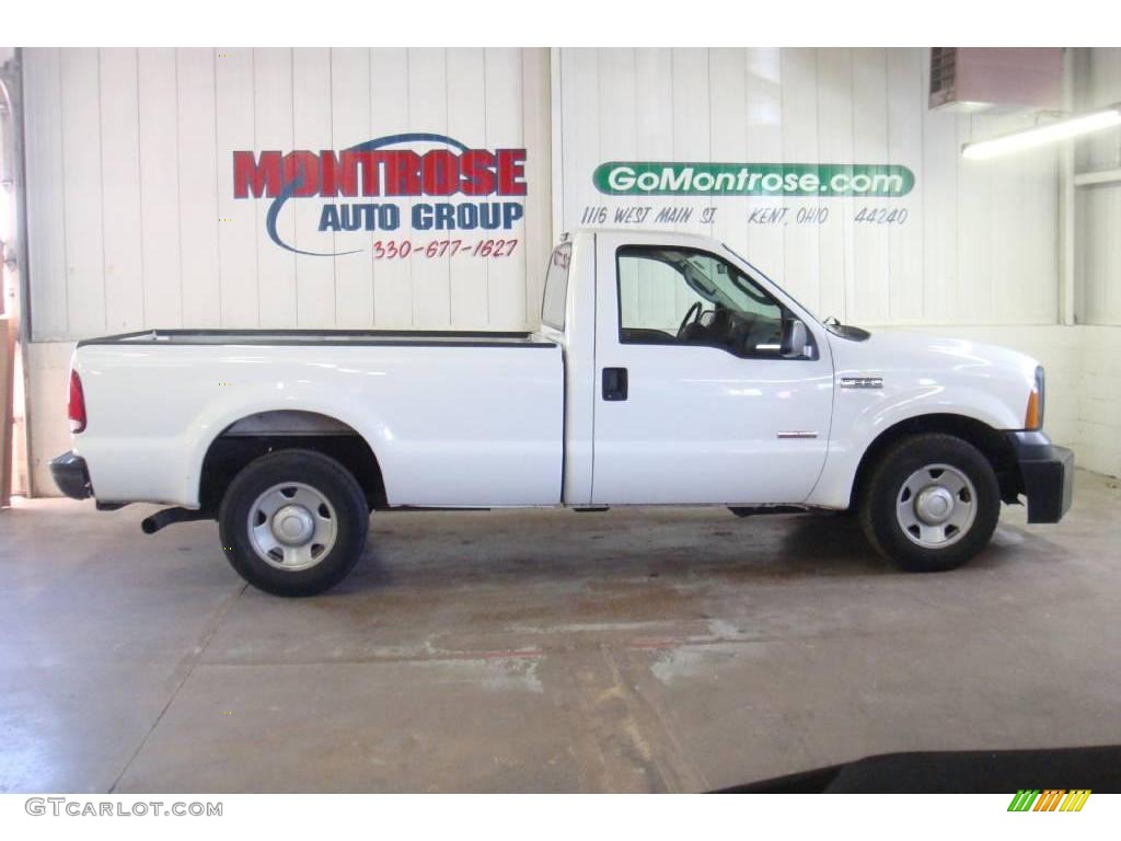 2007 F250 Super Duty XL Regular Cab - Oxford White Clearcoat / Medium Flint photo #1