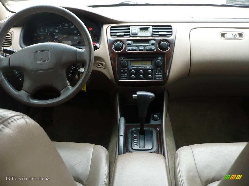 2000 Accord EX V6 Sedan - Taffeta White / Ivory photo #10