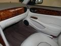 Platinum Metallic - XJ Vanden Plas Photo No. 29