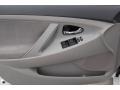 Super White - Camry LE Photo No. 20