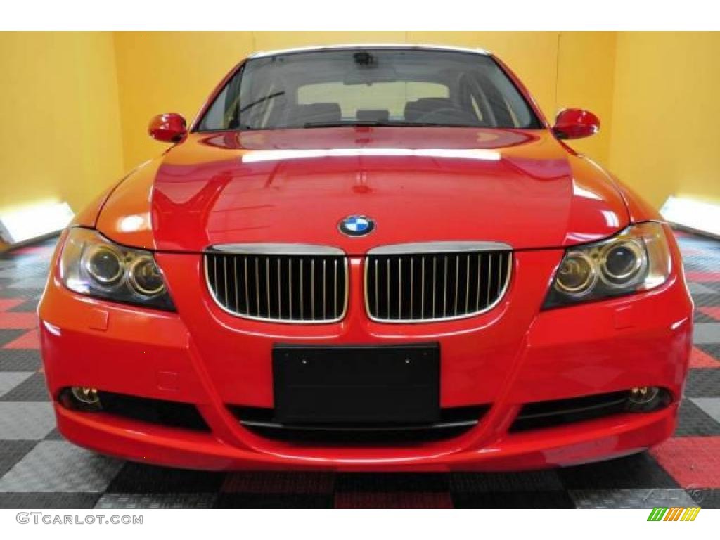 2006 3 Series 330xi Sedan - Electric Red / Grey photo #2