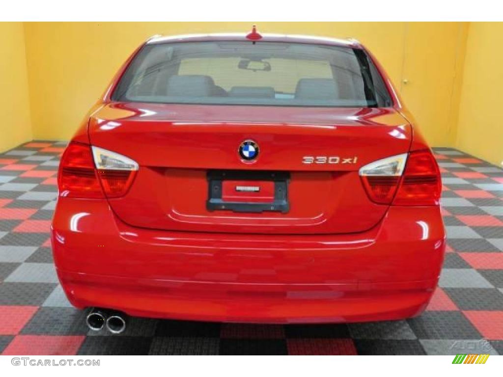 2006 3 Series 330xi Sedan - Electric Red / Grey photo #5