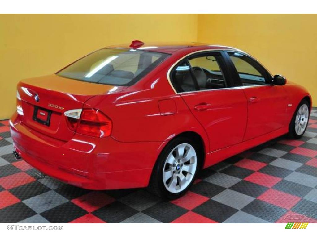 2006 3 Series 330xi Sedan - Electric Red / Grey photo #6
