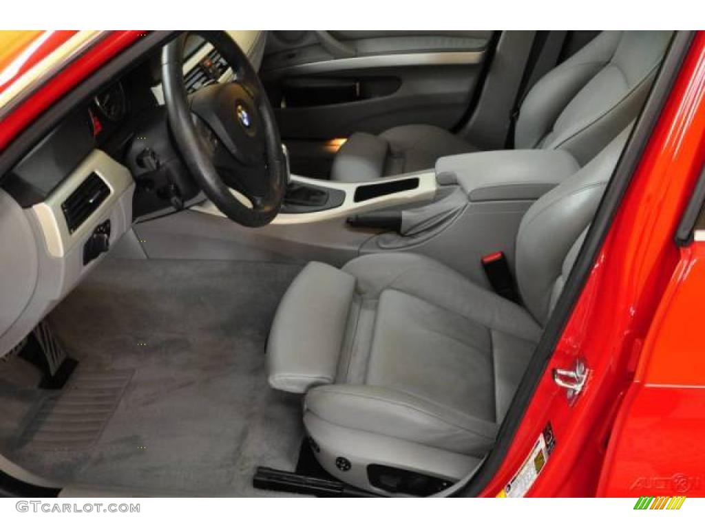 2006 3 Series 330xi Sedan - Electric Red / Grey photo #12