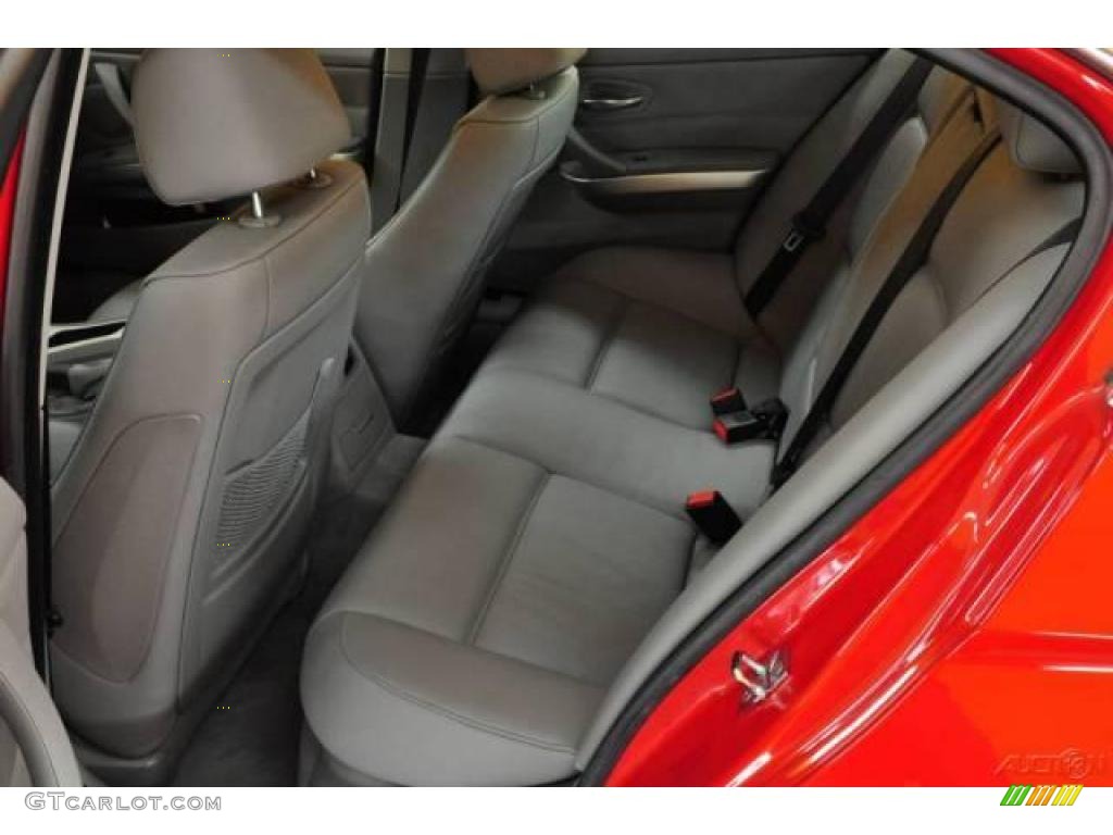 2006 3 Series 330xi Sedan - Electric Red / Grey photo #15