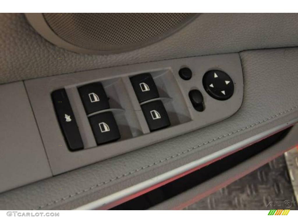 2006 3 Series 330xi Sedan - Electric Red / Grey photo #34