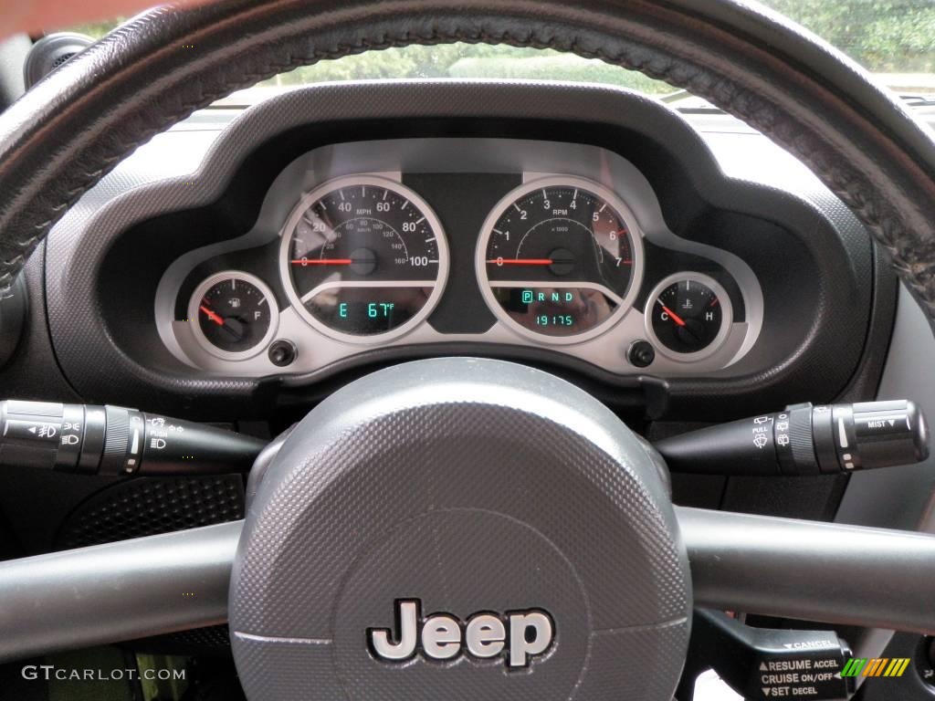 2007 Wrangler Unlimited Sahara 4x4 - Rescue Green Metallic / Dark Slate Gray/Medium Slate Gray photo #23