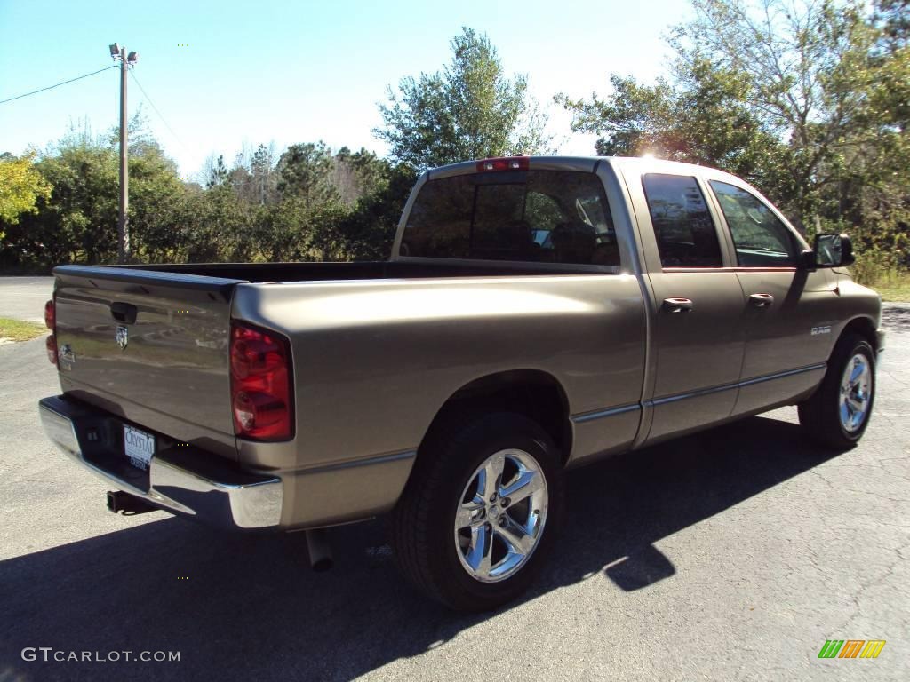 2008 Ram 1500 Big Horn Edition Quad Cab - Light Khaki Metallic / Khaki photo #8