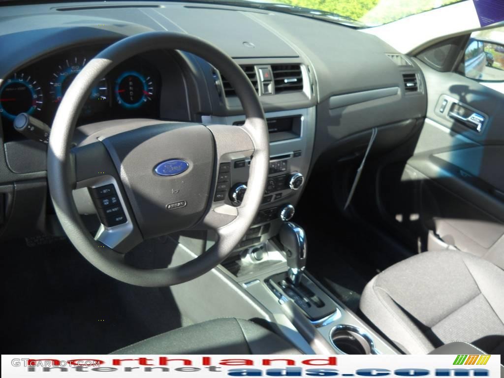 2010 Fusion SE - Brilliant Silver Metallic / Medium Light Stone photo #11