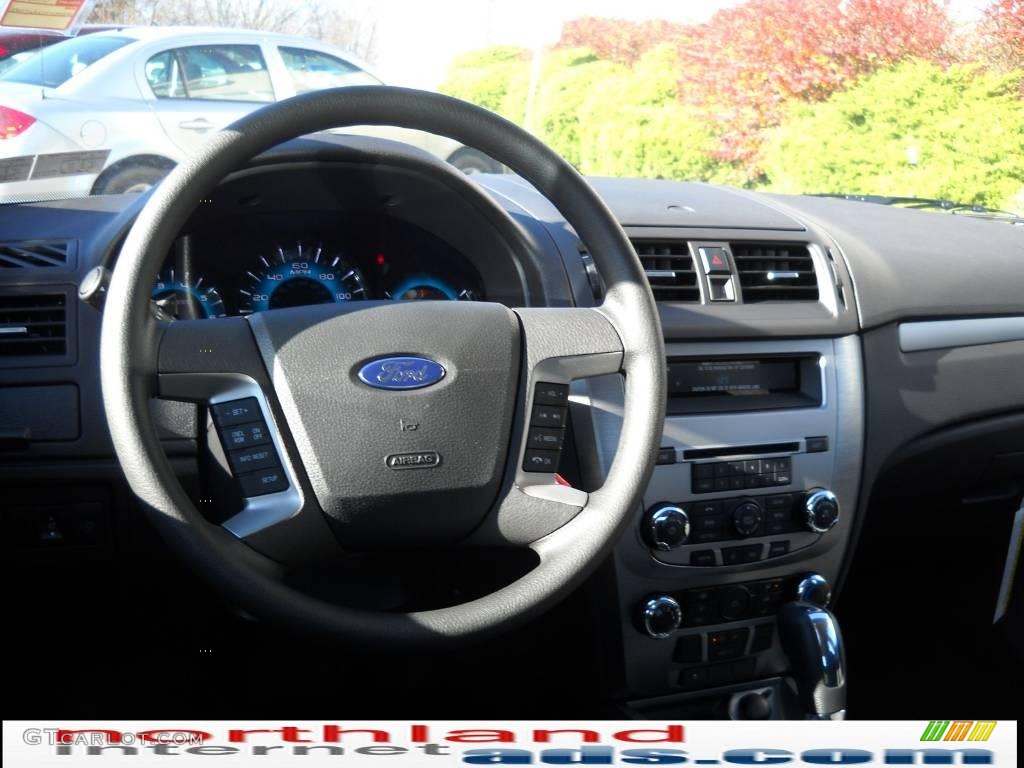 2010 Fusion SE - Brilliant Silver Metallic / Medium Light Stone photo #15
