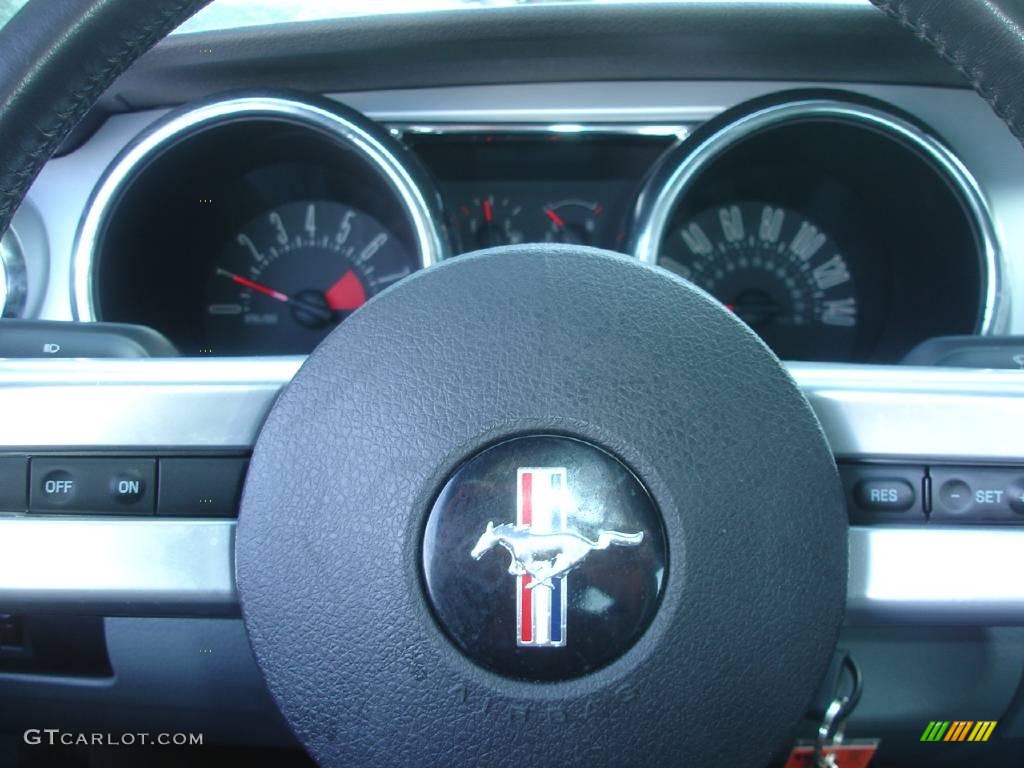 2006 Mustang GT Premium Coupe - Tungsten Grey Metallic / Light Graphite photo #18