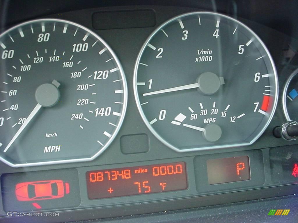 2003 3 Series 330i Coupe - Jet Black / Black photo #17