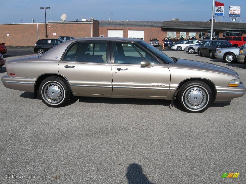 1995 Park Avenue  - Champagne Beige Metallic / Taupe photo #2