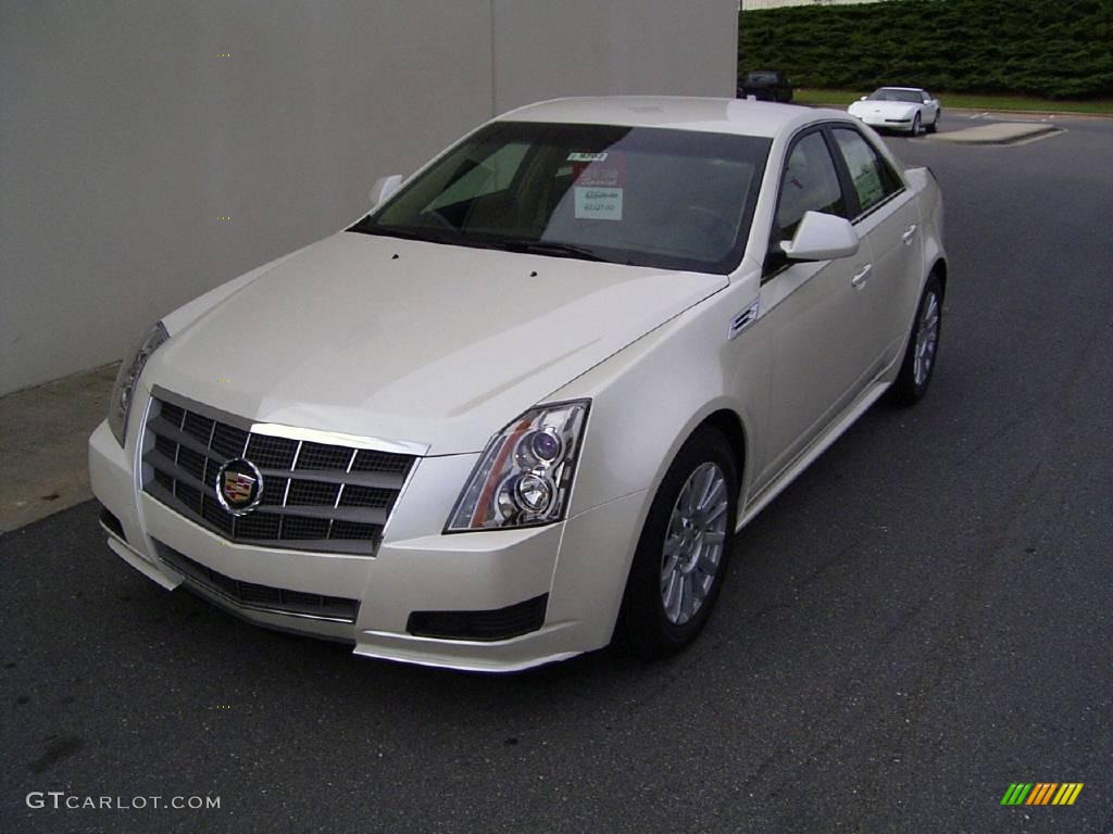 2010 CTS 3.0 Sedan - White Diamond Tricoat / Cashmere/Cocoa photo #1