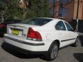 White - S60 2.4T Photo No. 3