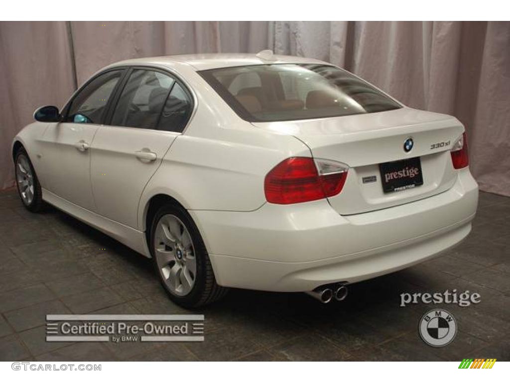 2006 3 Series 330xi Sedan - Alpine White / Terra/Black Dakota Leather photo #3
