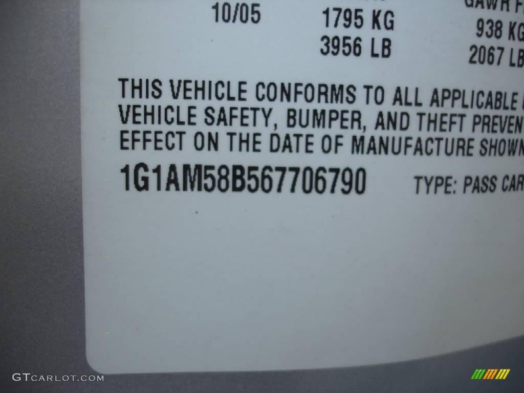 2006 Cobalt SS Sedan - Ultra Silver Metallic / Gray photo #15