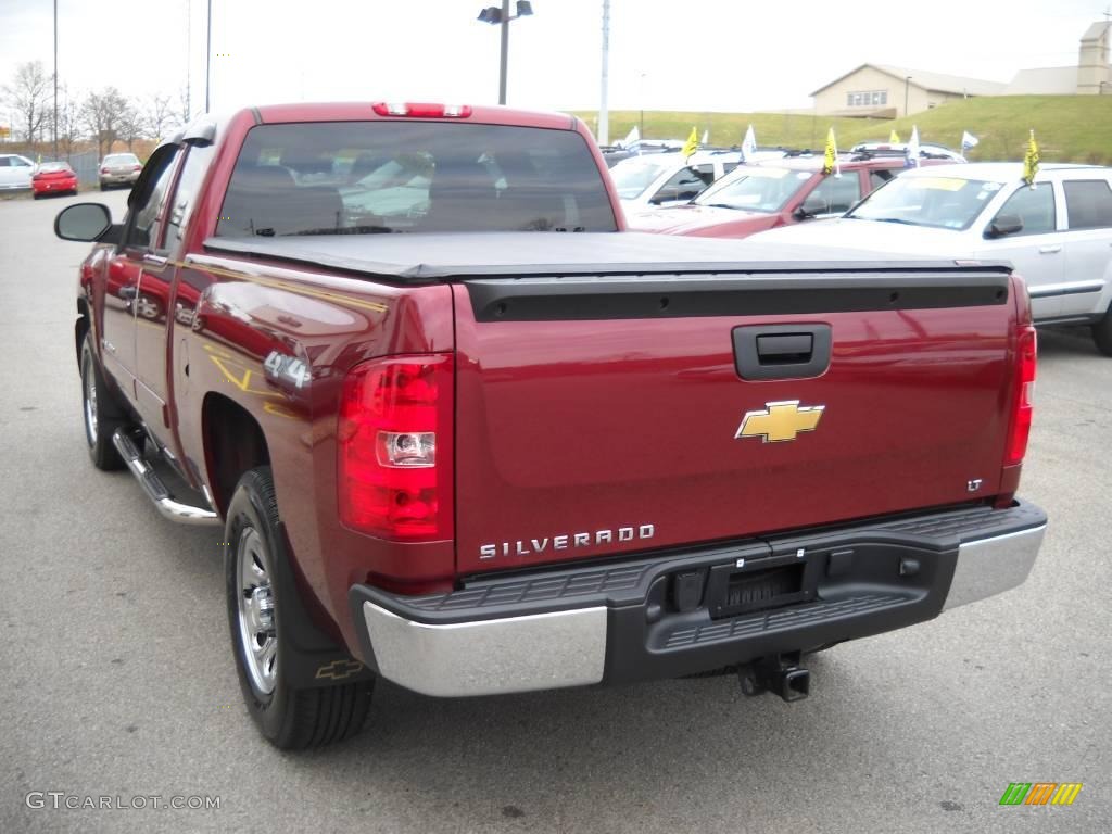 2008 Silverado 1500 LT Extended Cab 4x4 - Deep Ruby Metallic / Dark Titanium photo #4