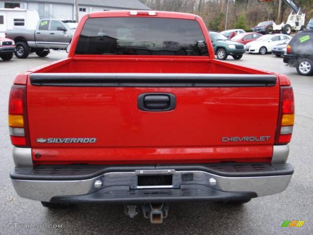 2001 Silverado 1500 LS Extended Cab 4x4 - Victory Red / Graphite photo #7
