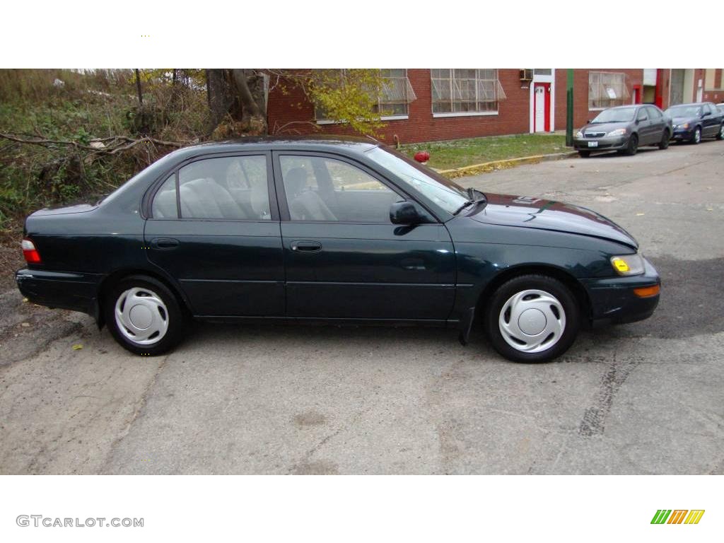 Dark Emerald Pearl Green Metallic 1997 Toyota Corolla DX Exterior Photo #21800365