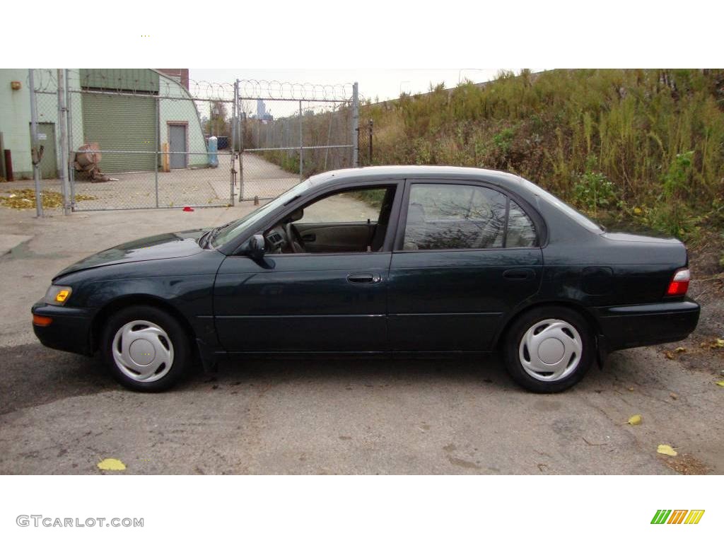 Dark Emerald Pearl Green Metallic 1997 Toyota Corolla DX Exterior Photo #21800389