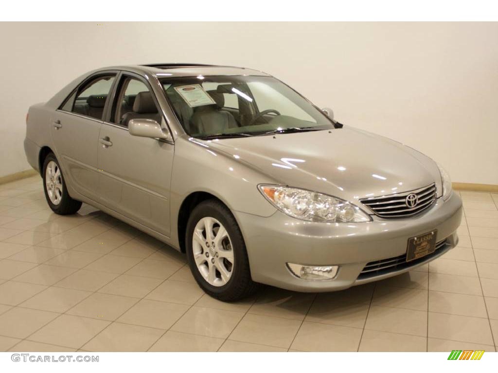 2006 Camry XLE V6 - Mineral Green Opal / Stone Gray photo #1