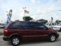 Dark Garnet Red Pearlcoat - Caravan SE Photo No. 2