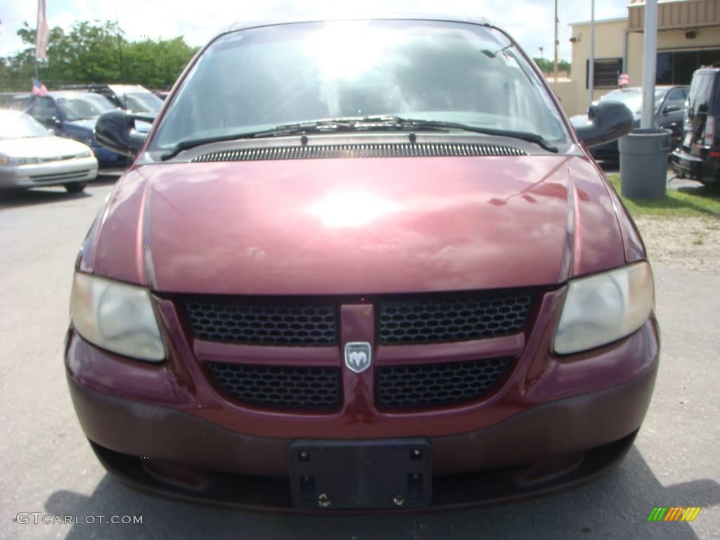 2001 Caravan SE - Dark Garnet Red Pearlcoat / Sandstone photo #9