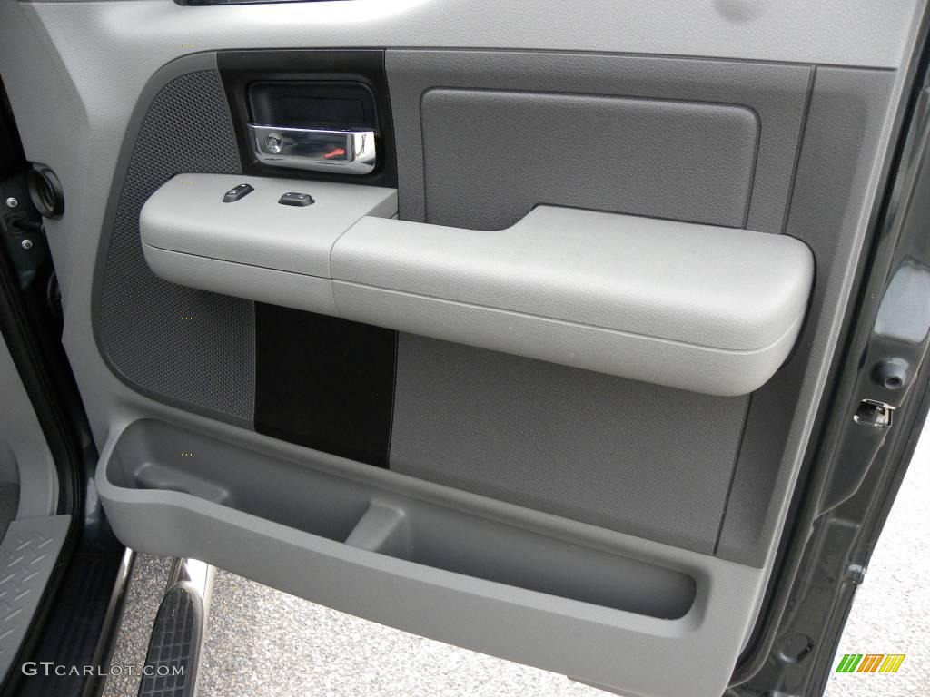 2005 F150 XLT Regular Cab 4x4 - Aspen Green Metallic / Medium Flint Grey photo #8