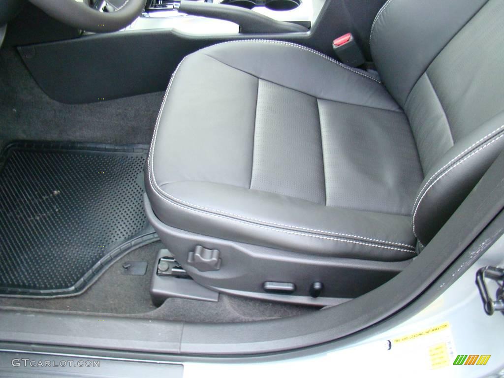 2010 Fusion Sport - Brilliant Silver Metallic / Charcoal Black/Sport Black photo #17