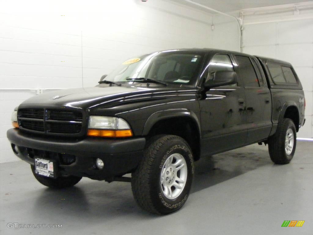 2003 Dakota SXT Quad Cab 4x4 - Black / Dark Slate Gray photo #1