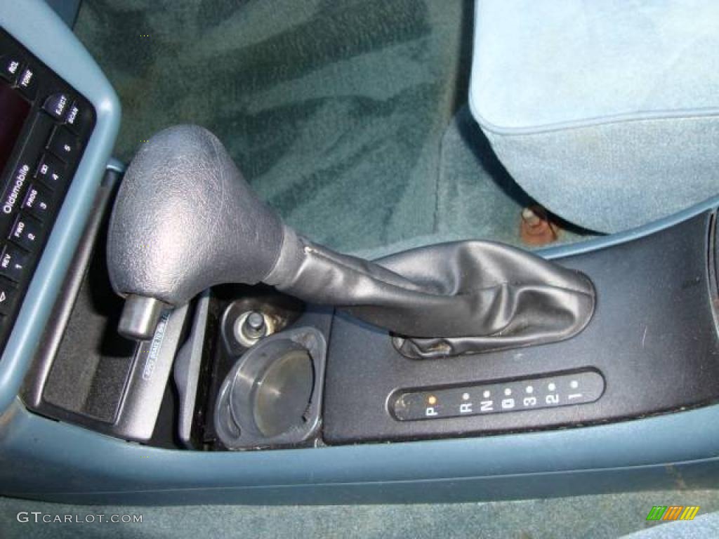 1997 Achieva SL Sedan - Medium Sea Green Metallic / Blue photo #18