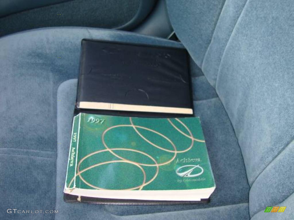 1997 Achieva SL Sedan - Medium Sea Green Metallic / Blue photo #19