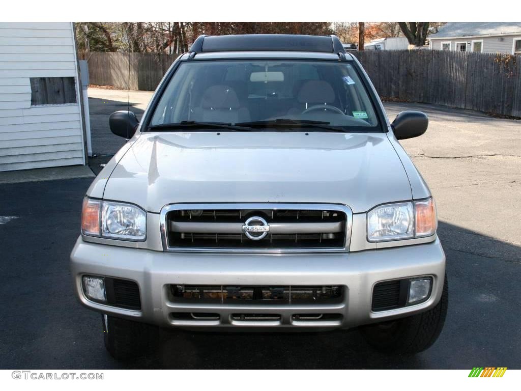 2003 Pathfinder SE 4x4 - Sunlit Sand Metallic / Beige photo #2