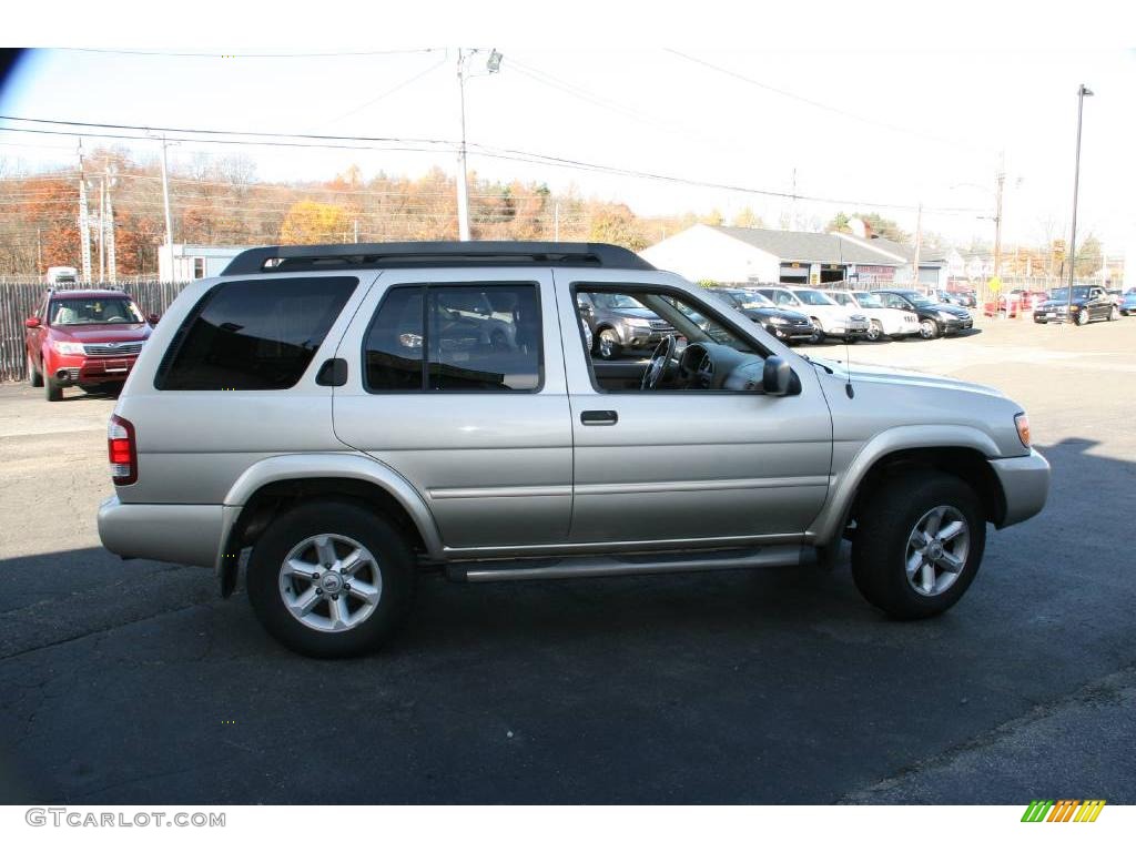 2003 Pathfinder SE 4x4 - Sunlit Sand Metallic / Beige photo #4