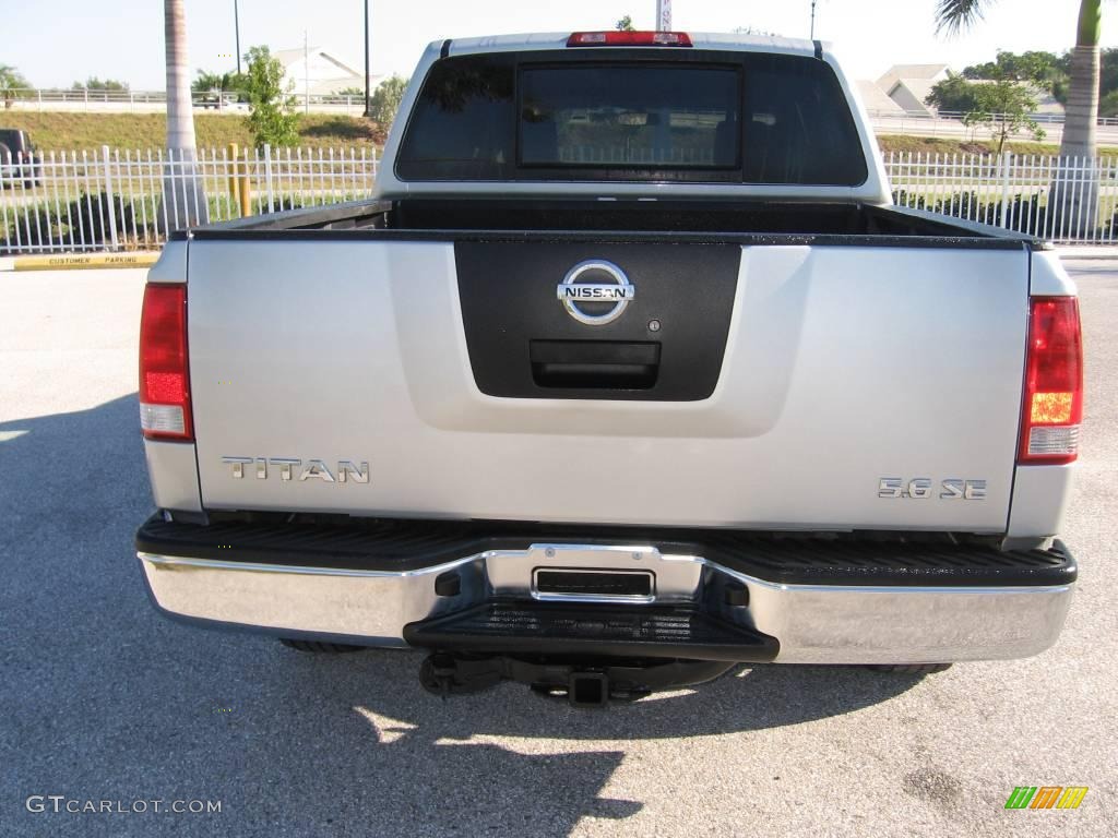 2007 Titan SE Crew Cab - Radiant Silver / Steel Gray photo #18