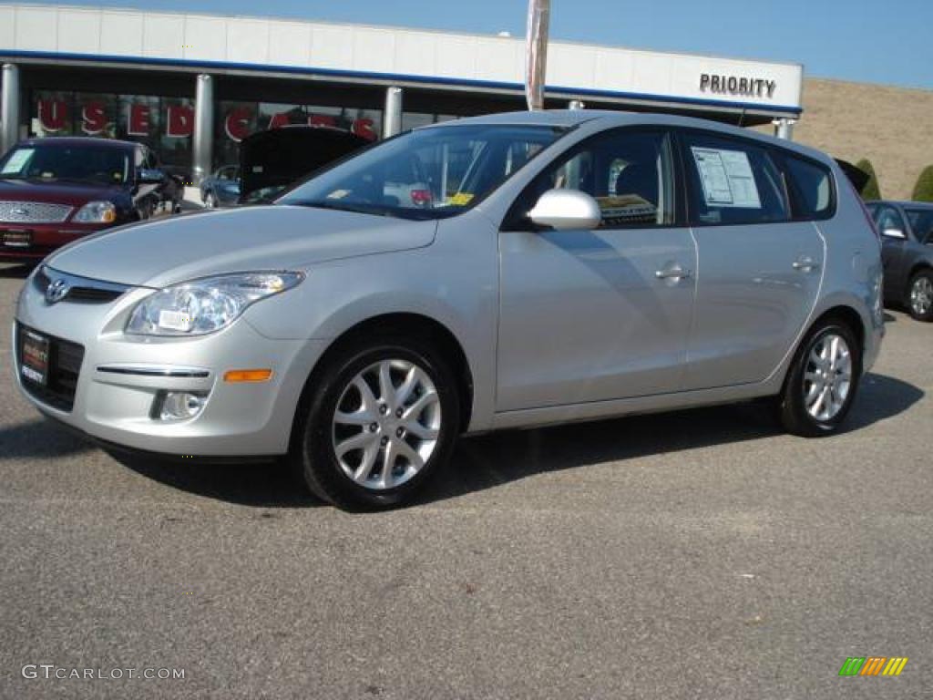 2009 Elantra Touring - Quicksilver / Gray photo #2
