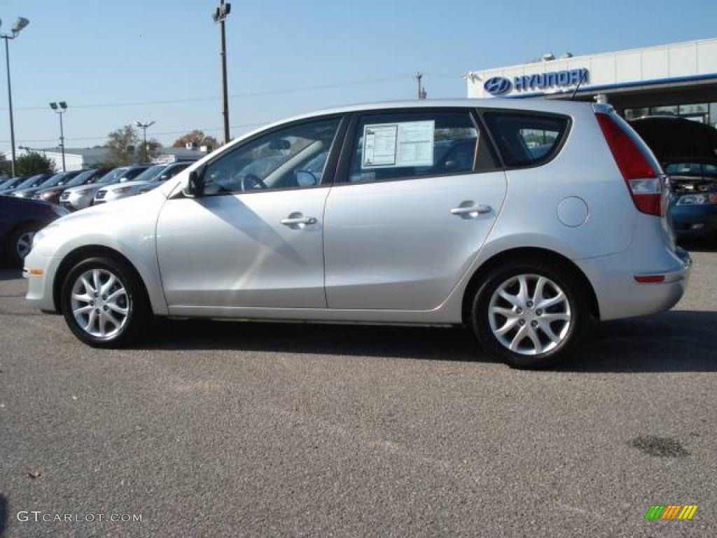 2009 Elantra Touring - Quicksilver / Gray photo #3