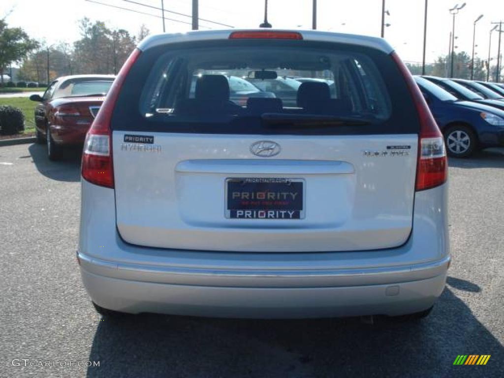 2009 Elantra Touring - Quicksilver / Gray photo #5