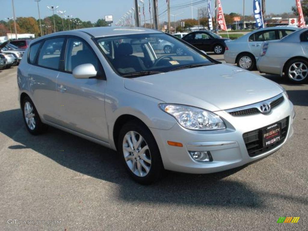 2009 Elantra Touring - Quicksilver / Gray photo #8