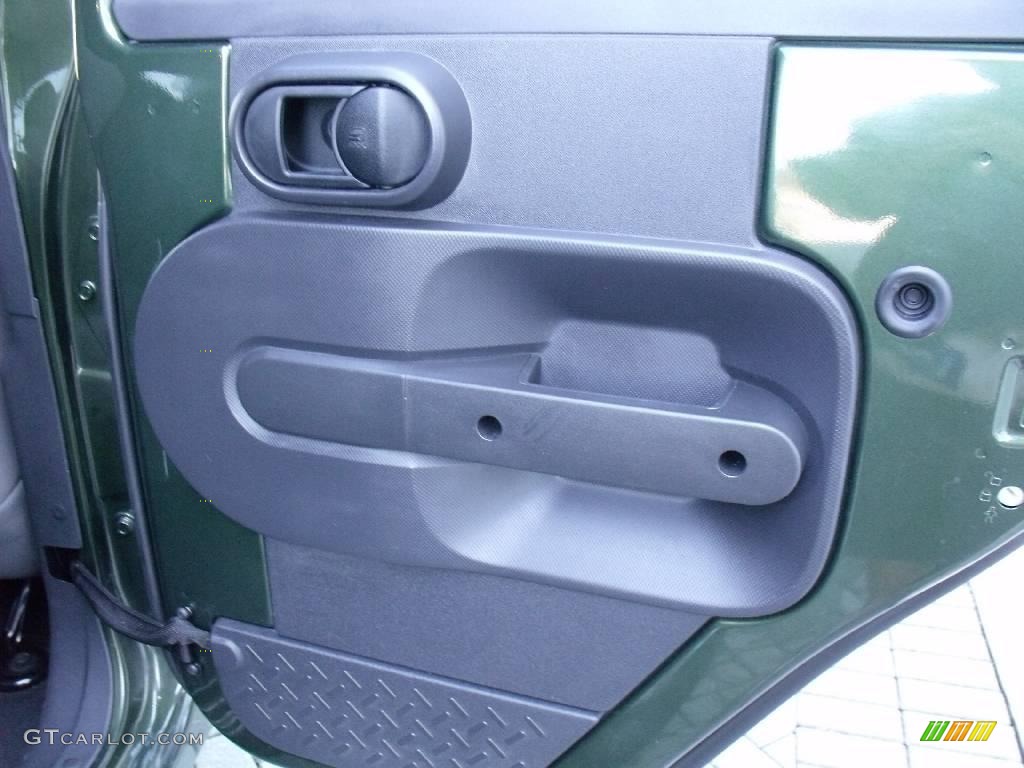 2009 Wrangler Unlimited X - Jeep Green Metallic / Dark Slate Gray/Medium Slate Gray photo #17