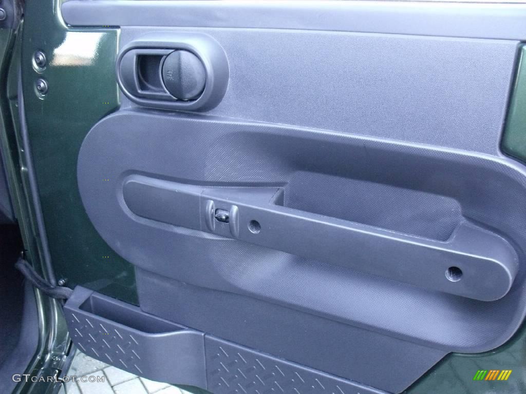 2009 Wrangler Unlimited X - Jeep Green Metallic / Dark Slate Gray/Medium Slate Gray photo #19