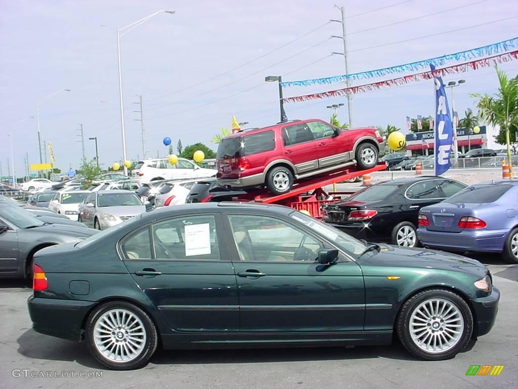 2004 Oxford Green Metallic BMW 3 Series 325i Sedan #21775655 Photo #2 |  GTCarLot.com - Car Color Galleries