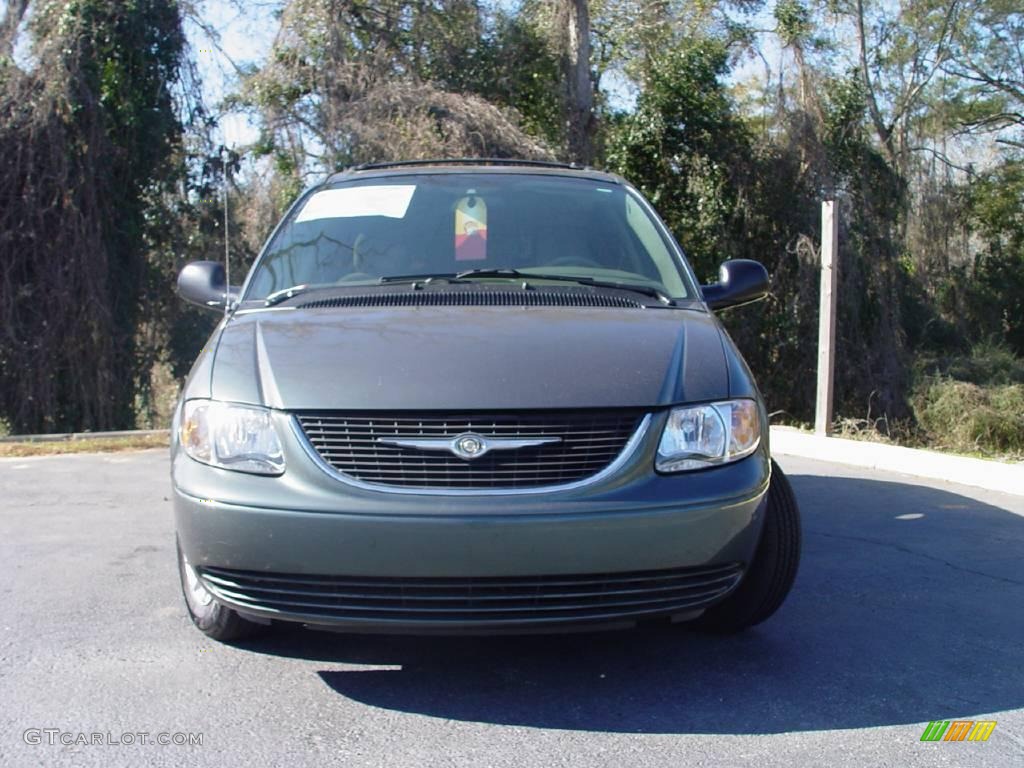 2003 Town & Country LX - Onyx Green Pearl / Taupe photo #8